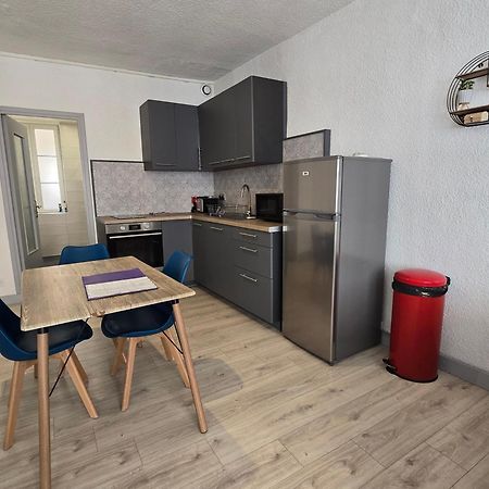 Appartement Au Calme Idealement Place A Macon. Exteriör bild